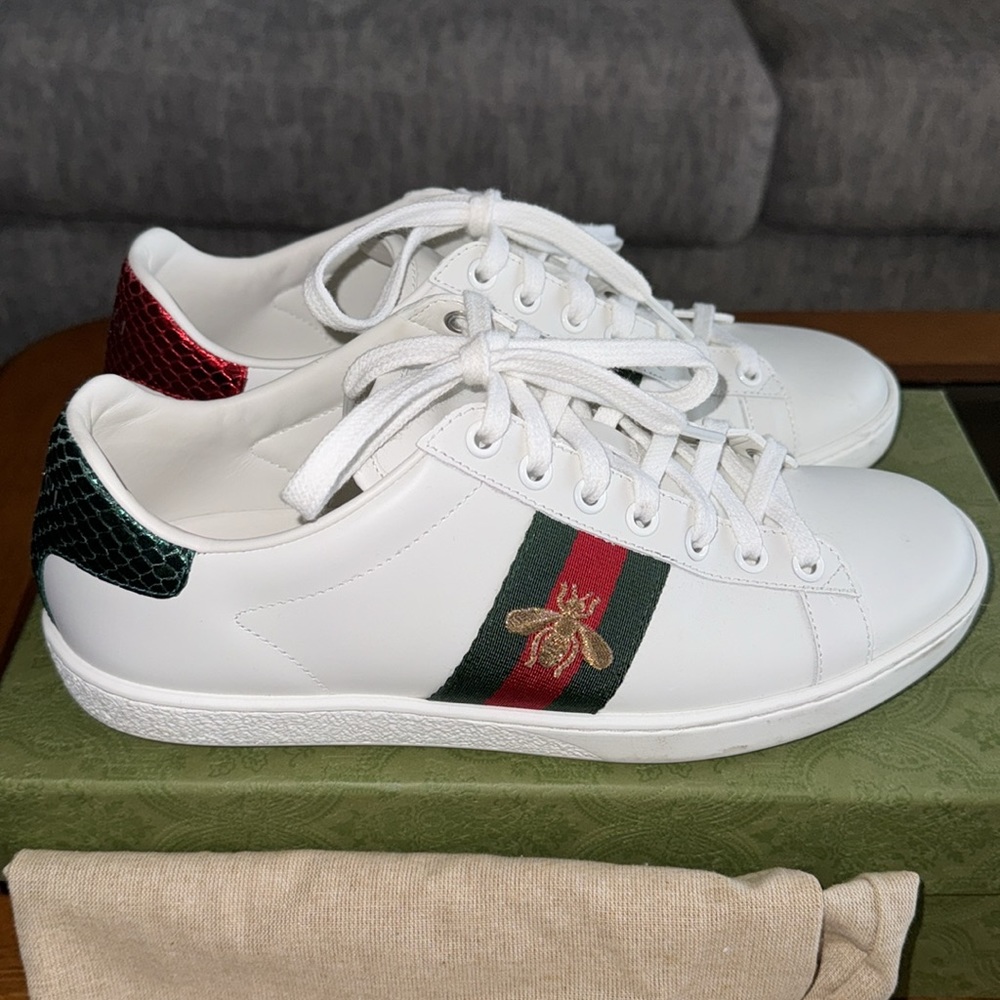 GUCCI WOMEN ACE  SNEAKER WITH BEE
